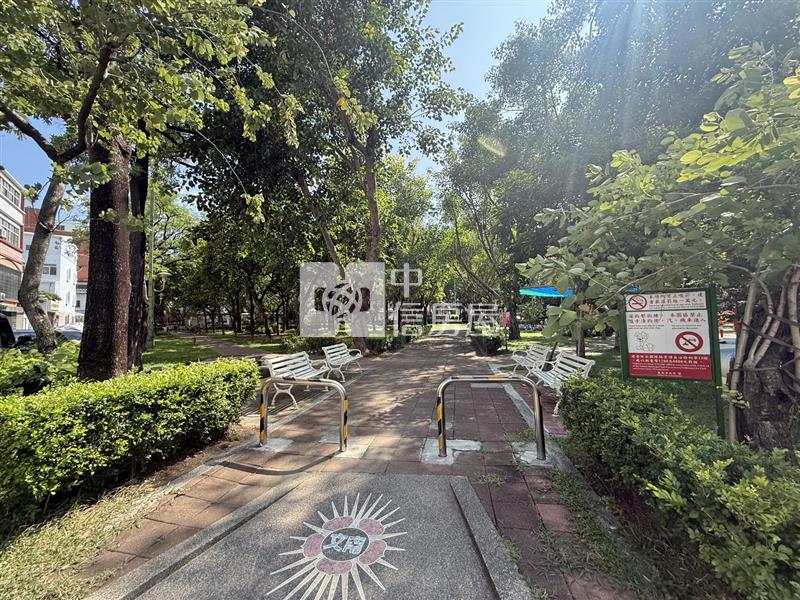 文南商圈圓舞曲溫馨美套房房屋室內格局與周邊環境