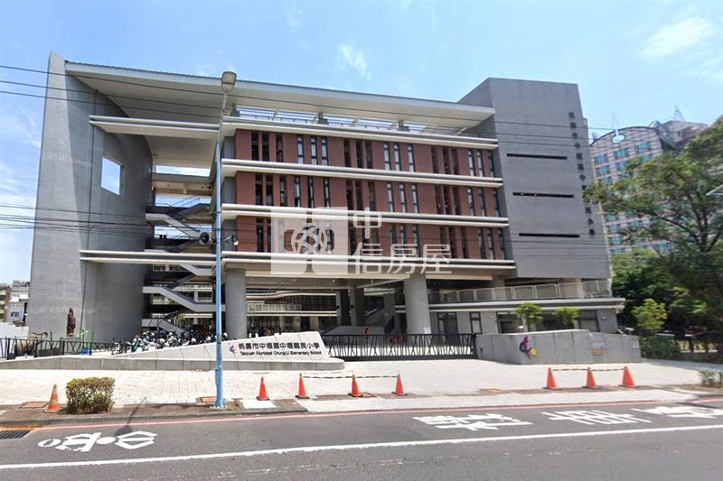 中壢火車站景觀套房房屋室內格局與周邊環境