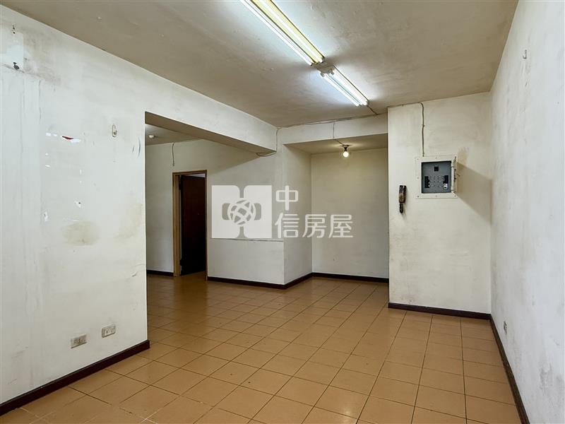 開價社區最低★莒光新城三房★北區中國醫藥大學房屋室內格局與周邊環境