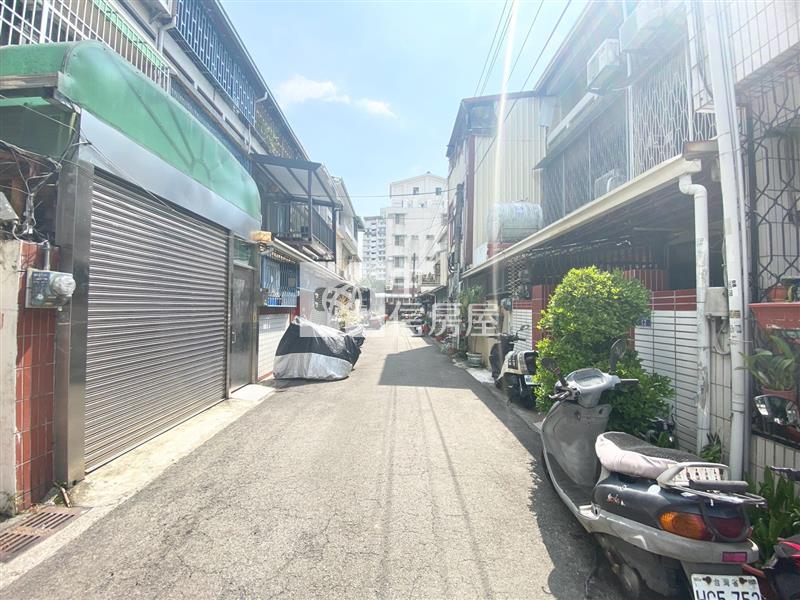 東山商圈低總價透天房屋室內格局與周邊環境