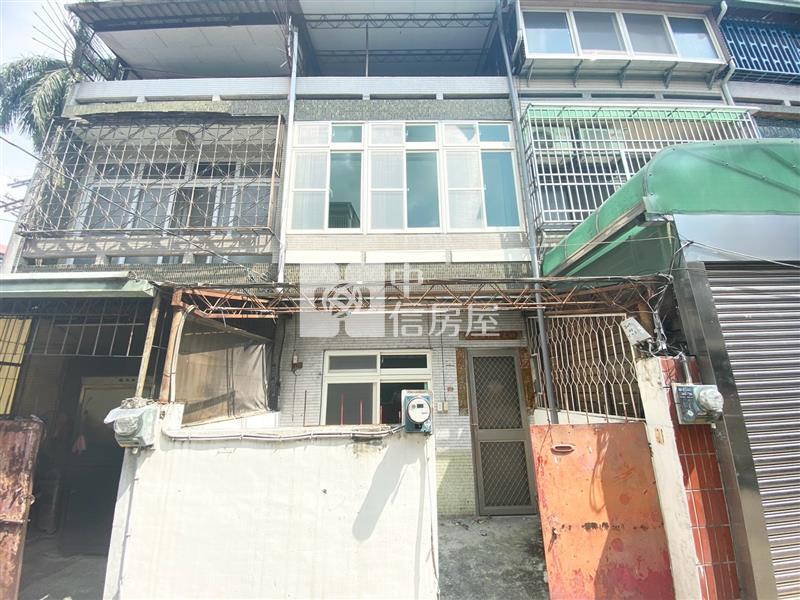 東山商圈低總價透天房屋室內格局與周邊環境