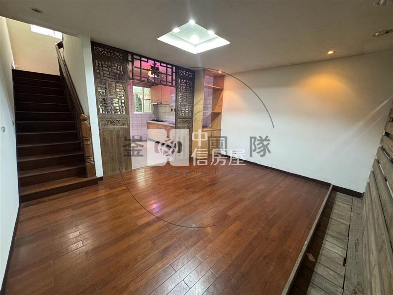 楊梅交流道維多利亞別墅房屋室內格局與周邊環境