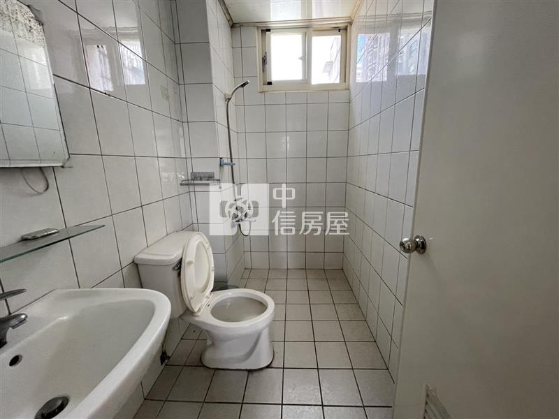 【安家】中壢戶政新街國小三房平面車位房屋室內格局與周邊環境