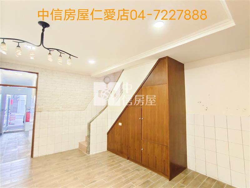 南郭車庫美透天房屋室內格局與周邊環境
