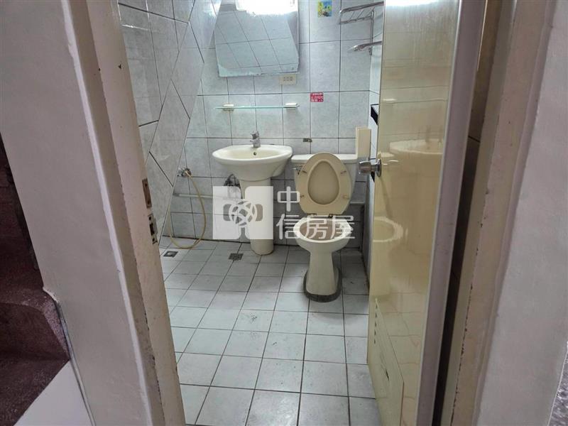 斗六蛋黃區低總價透天房屋室內格局與周邊環境
