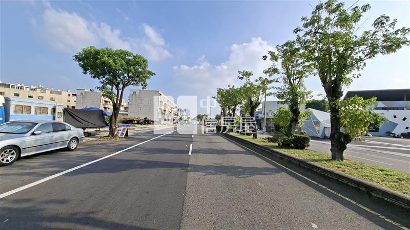 仁德中正路正路面建地房屋室內格局與周邊環境