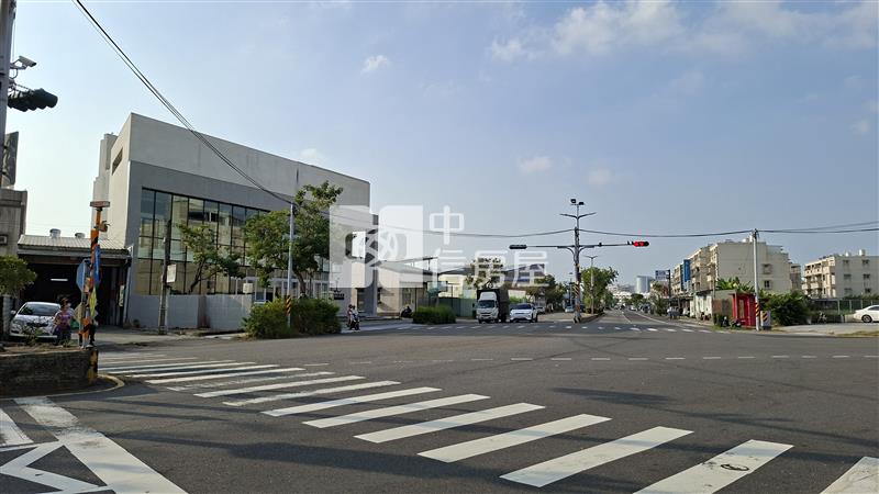 仁德中正路正路面建地房屋室內格局與周邊環境