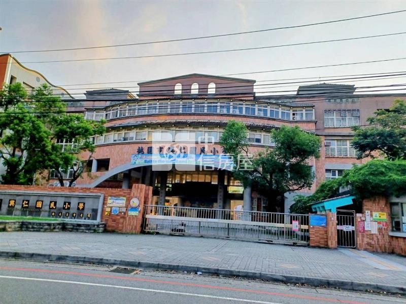 元智大學熱鬧商圈店面(中信卓越團隊)房屋室內格局與周邊環境