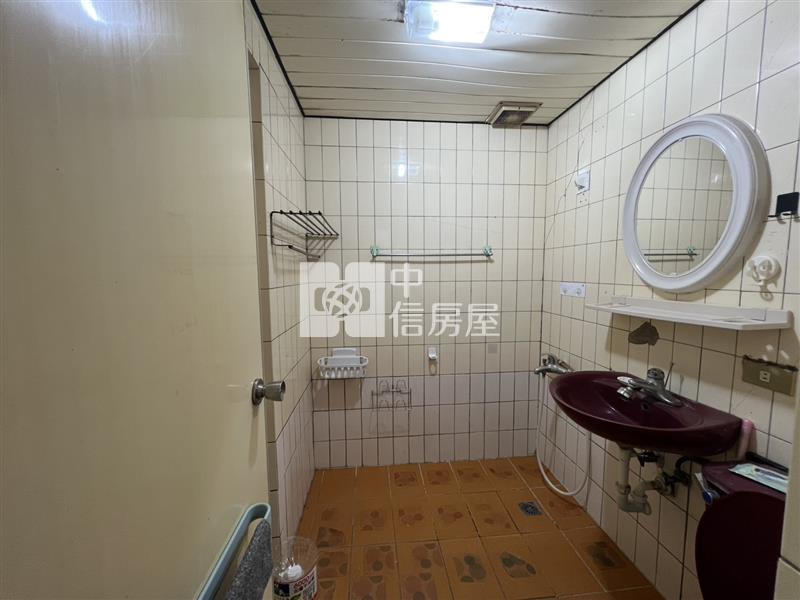 精誠商圈2樓公寓房屋室內格局與周邊環境
