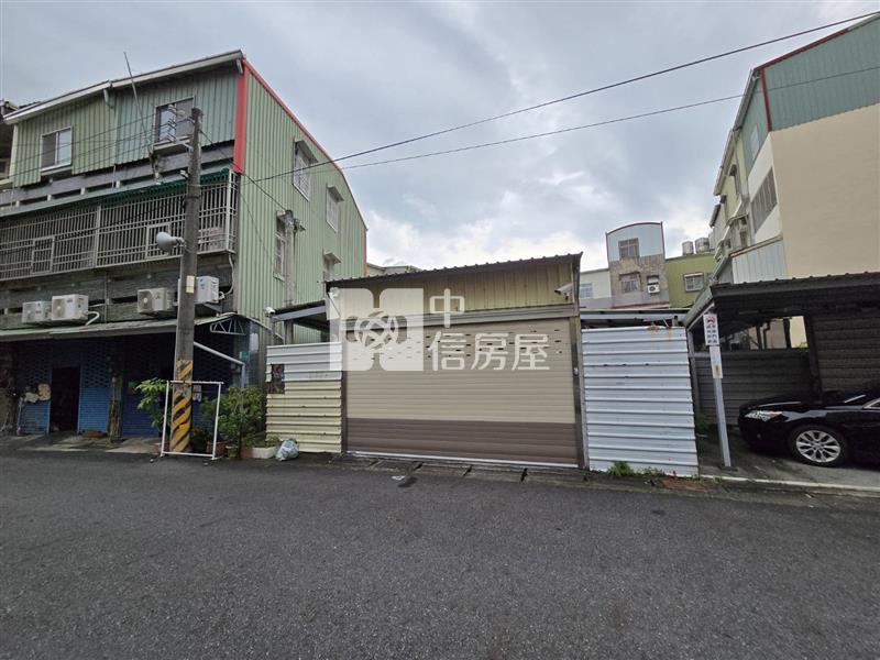台南歸仁大吉稀有優值建地房屋室內格局與周邊環境