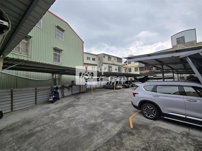 台南歸仁大吉稀有優值建地房屋室內格局與周邊環境