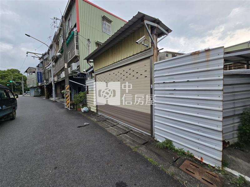 台南歸仁大吉稀有優值建地房屋室內格局與周邊環境