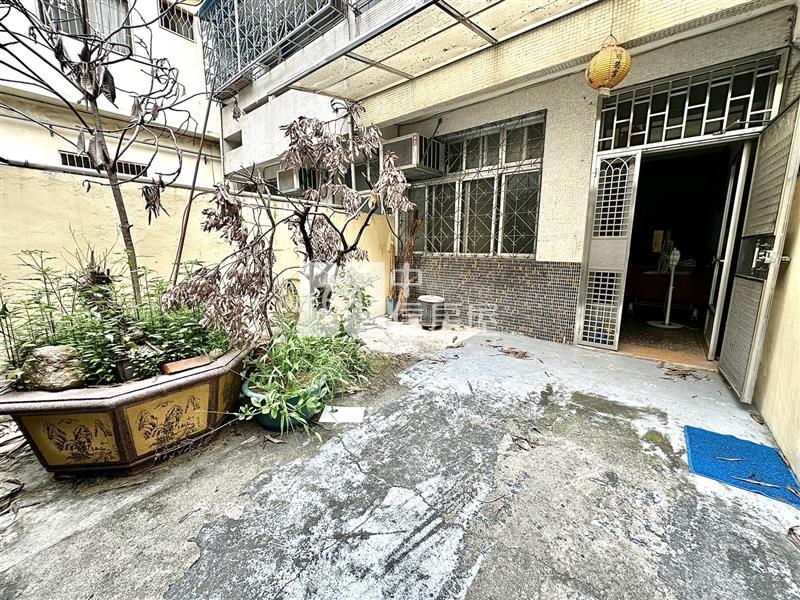 太原園道靜巷車庫懷舊透天房屋室內格局與周邊環境