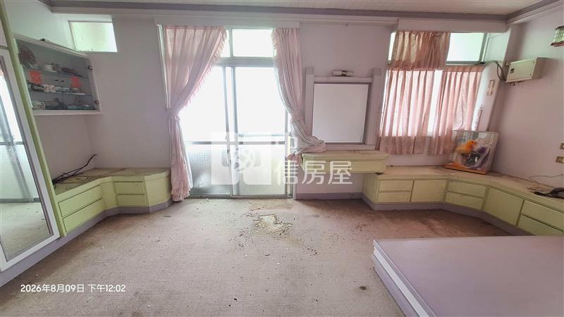 礁溪轉運站臨路透天房屋室內格局與周邊環境
