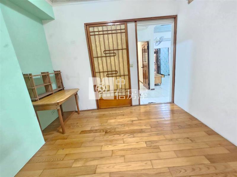 南京路2房美華廈房屋室內格局與周邊環境