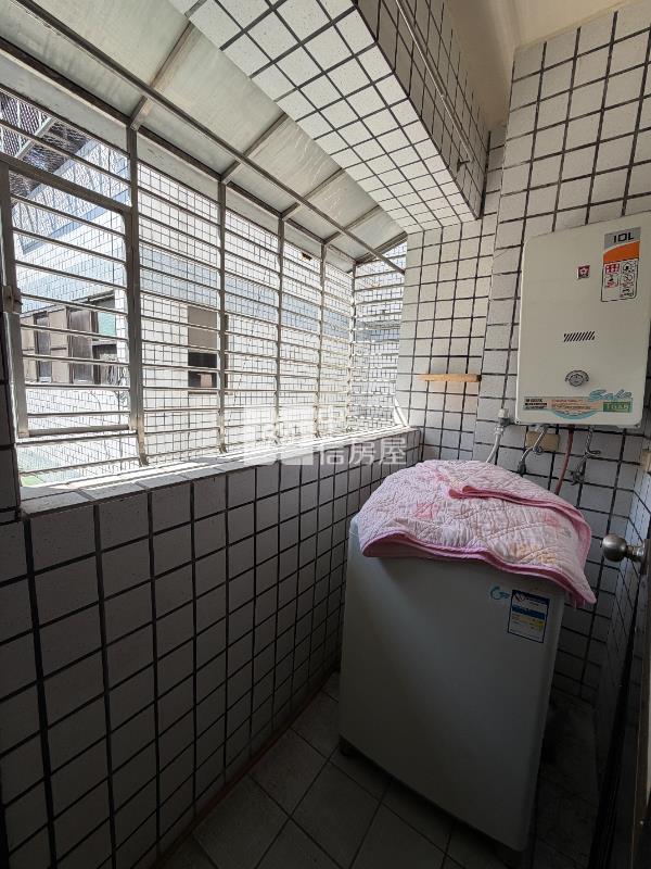 『花城四季』電梯大三房車位房屋室內格局與周邊環境