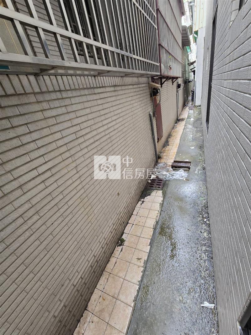 永康勝利全新溫馨車庫別墅A1房屋室內格局與周邊環境