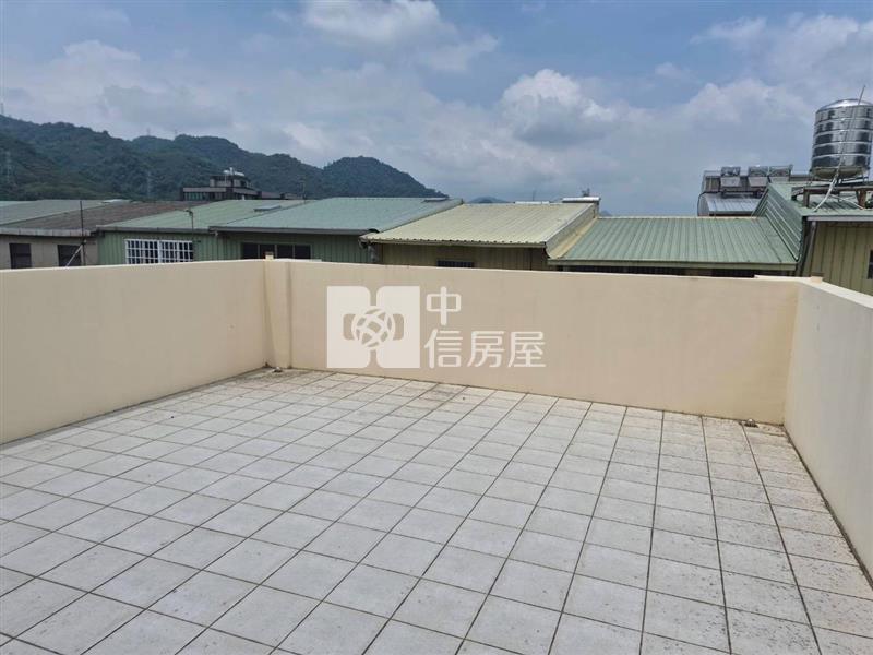 大湖優質前庭雙車位美墅房屋室內格局與周邊環境