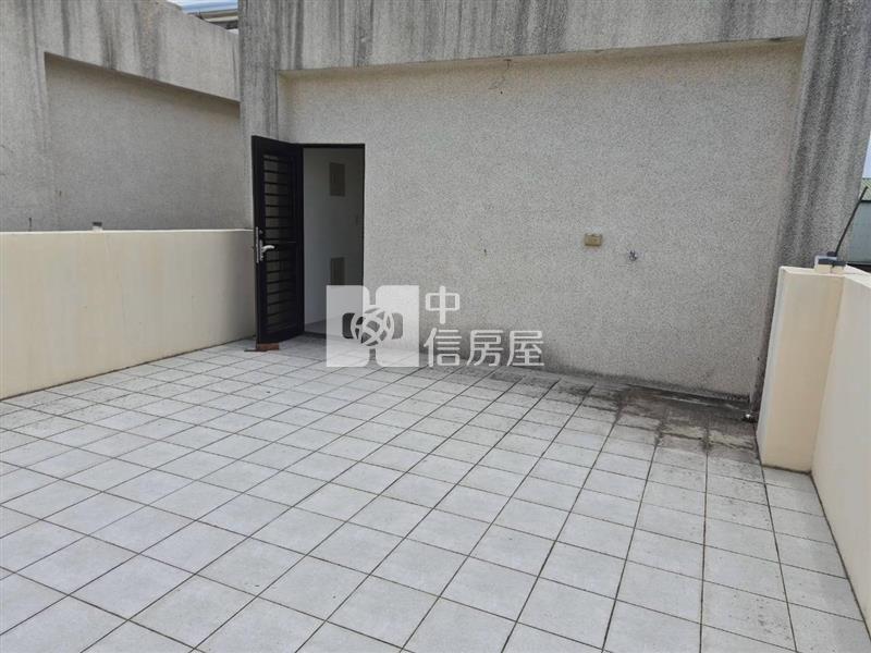 大湖優質前庭雙車位美墅房屋室內格局與周邊環境