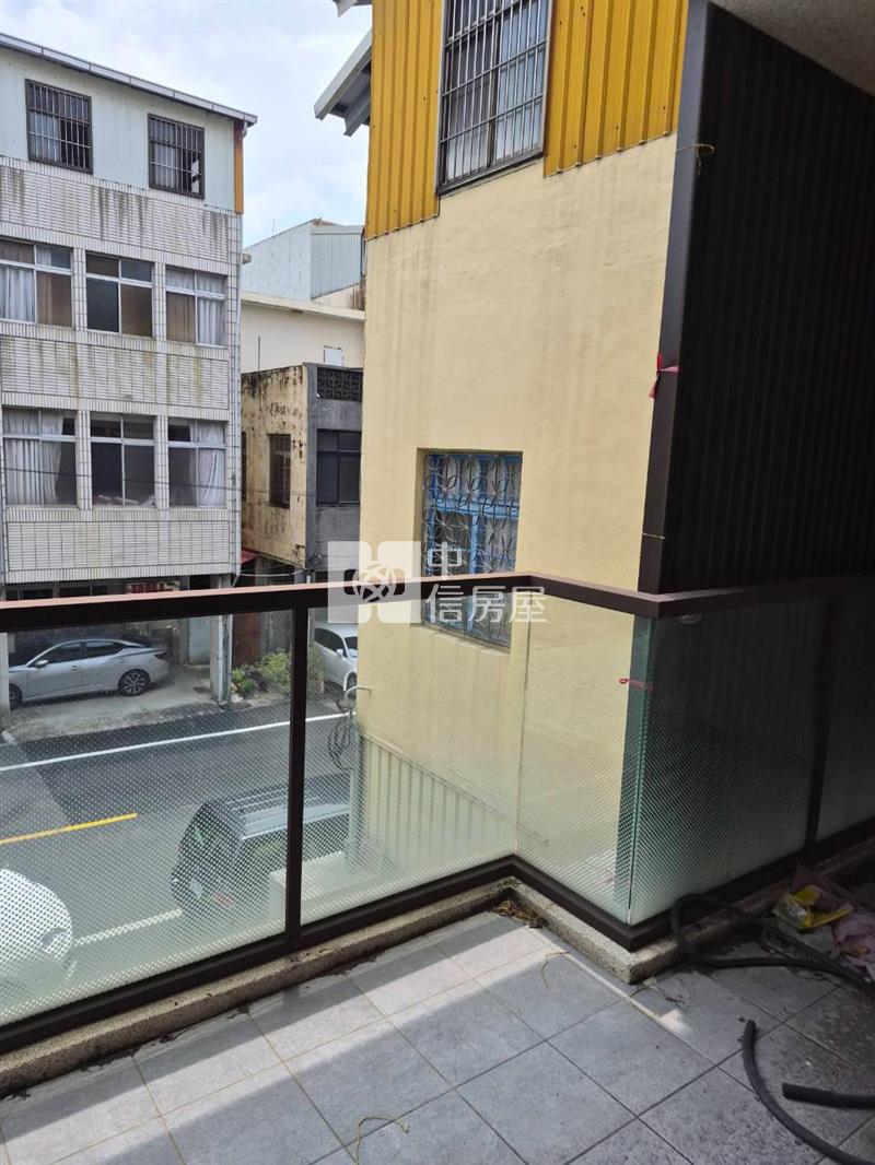 大湖優質前庭雙車位美墅房屋室內格局與周邊環境