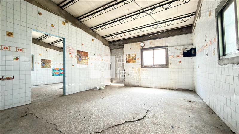 仁德上崙稀有兩戶連棟出售房屋室內格局與周邊環境