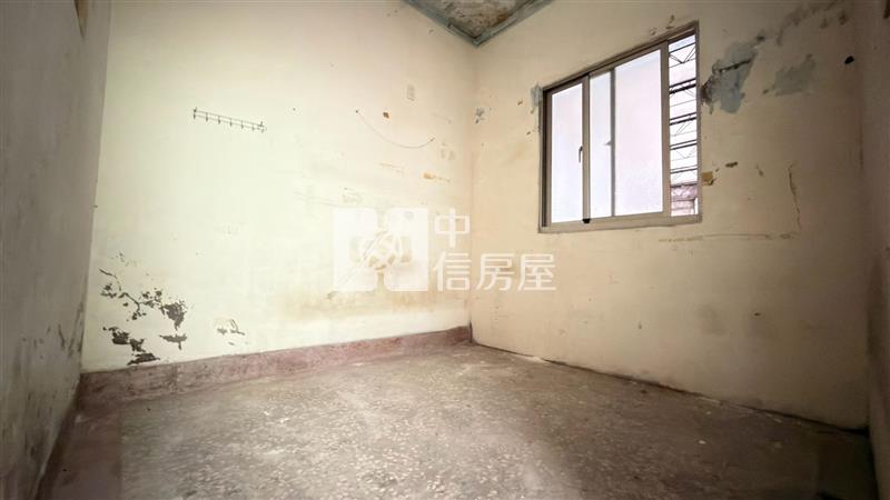 仁德上崙稀有兩戶連棟出售房屋室內格局與周邊環境