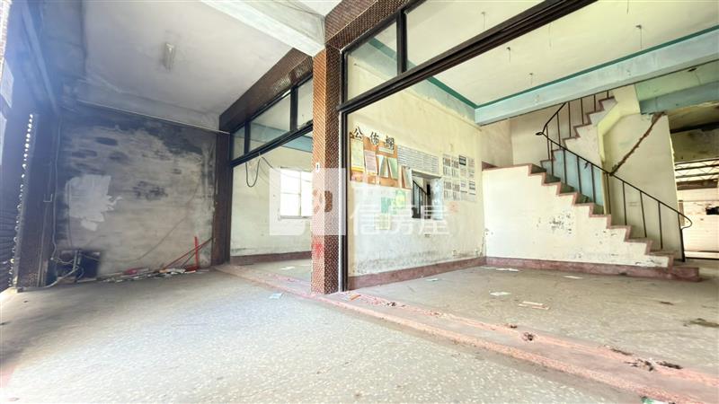 仁德上崙稀有兩戶連棟出售房屋室內格局與周邊環境