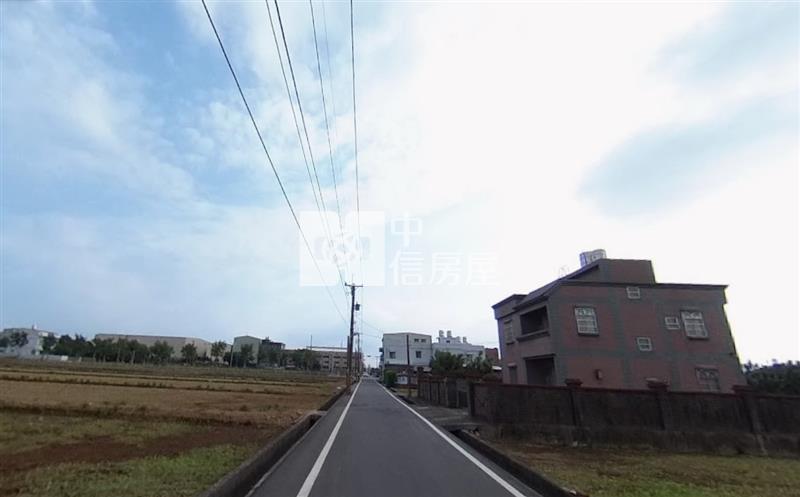 青埔高鐵站方正一般農房屋室內格局與周邊環境