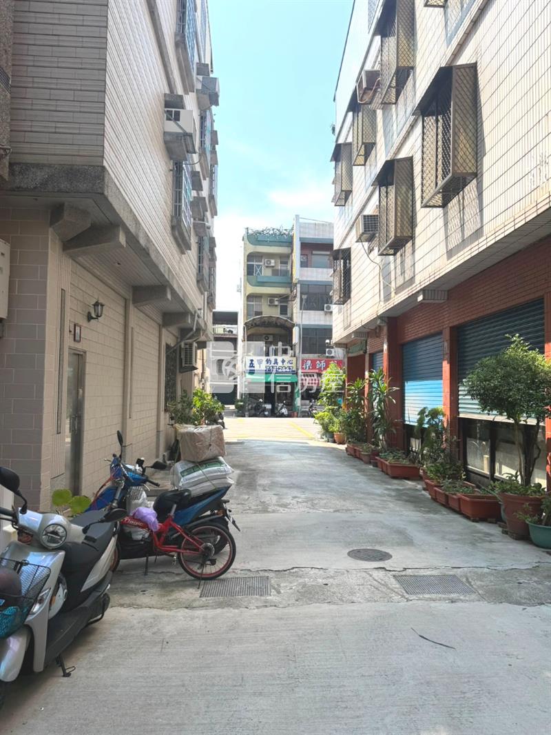 未來捷運Y20站正五甲商圈稀有店住房屋室內格局與周邊環境