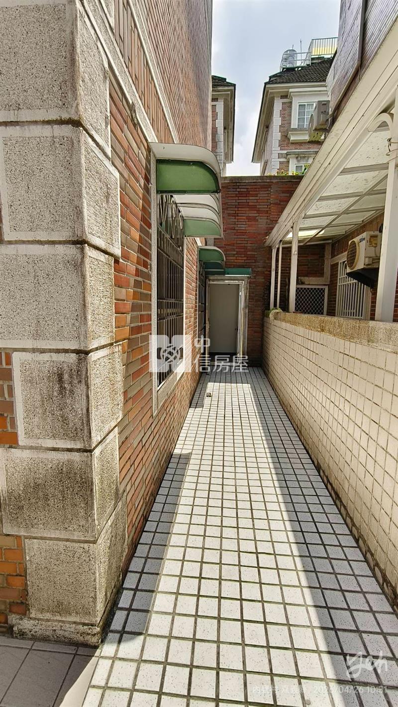 近仁義潭水庫大坪數別墅房屋室內格局與周邊環境