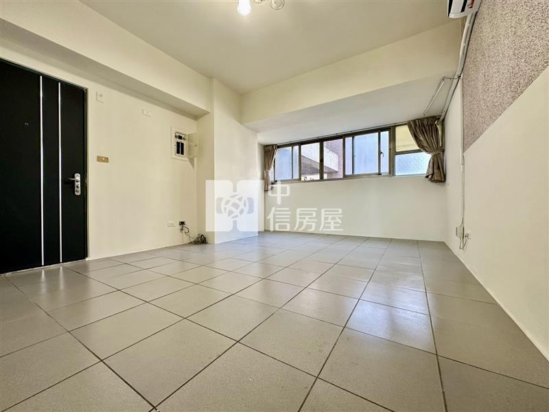 忍痛賠售~文山國小大三房休旅車位美廈房屋室內格局與周邊環境