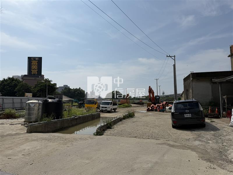 富美自辦重劃209坪土地房屋室內格局與周邊環境
