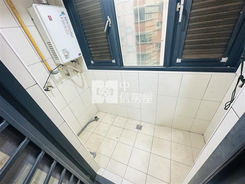 【奔馳】龍安戶政美妝二房車房屋室內格局與周邊環境
