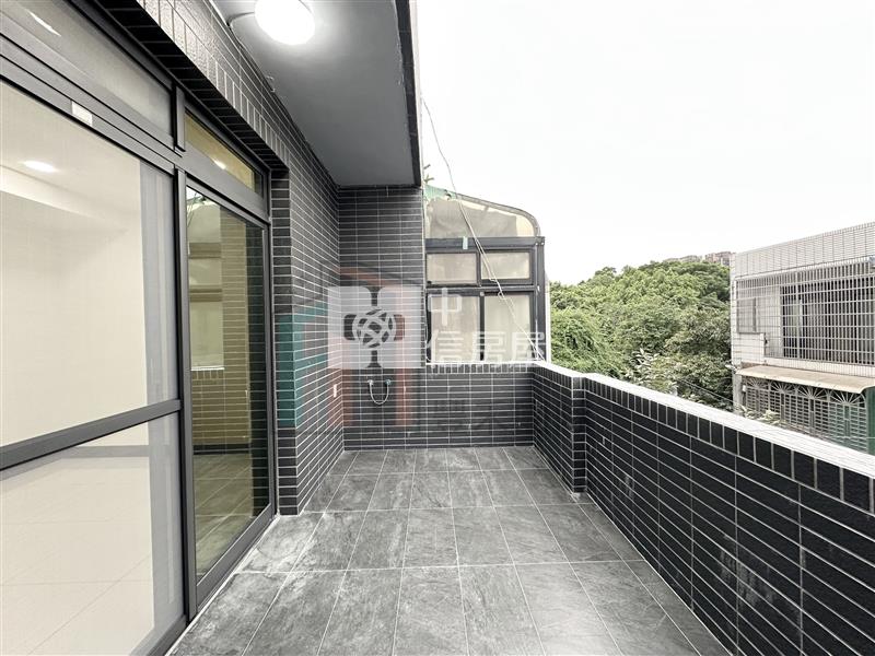 【豐禾】近忠貞市場整新美透天房屋室內格局與周邊環境