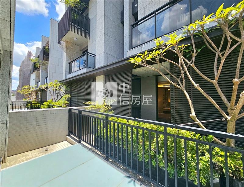 正14期全新臨路10米電梯別墅(專)房屋室內格局與周邊環境