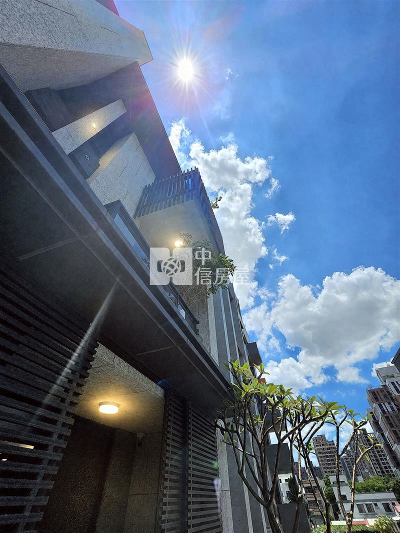 正14期全新臨路10米電梯別墅(專)房屋室內格局與周邊環境