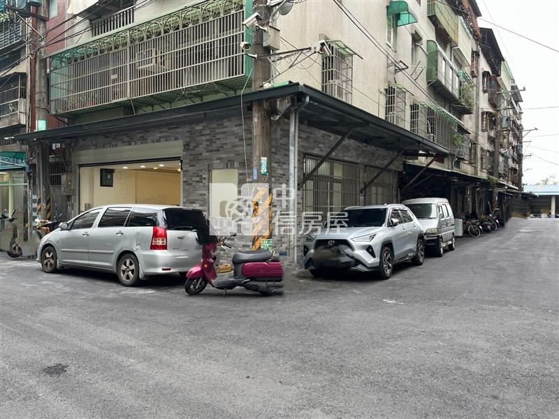 廣豐街三角窗店面房屋室內格局與周邊環境
