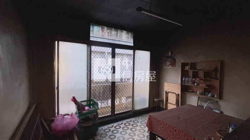 斗六公誠國小旁靜巷透天房屋室內格局與周邊環境