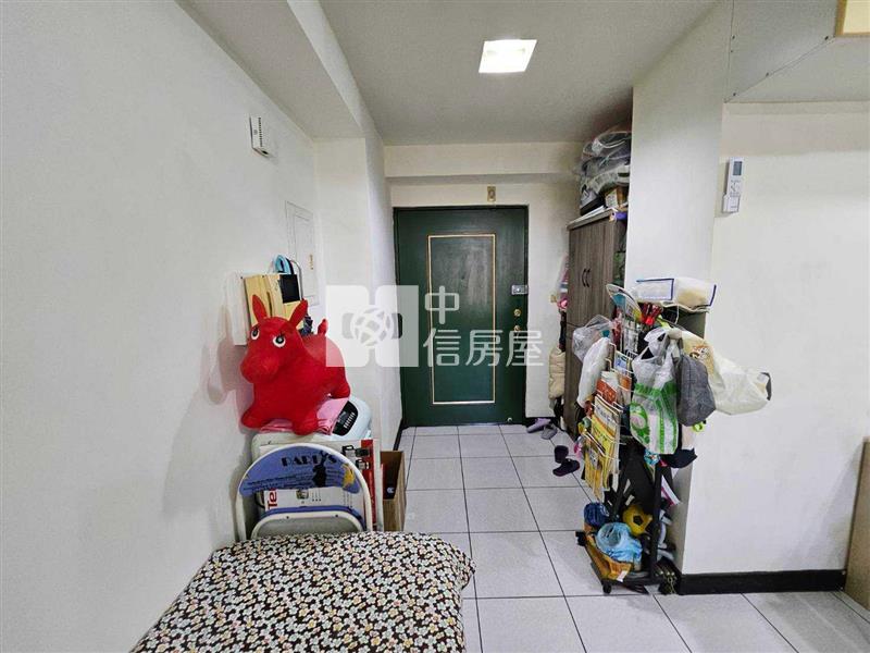 中壢體育園區電梯4房房屋室內格局與周邊環境