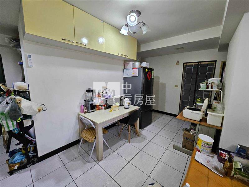 中壢體育園區電梯4房房屋室內格局與周邊環境