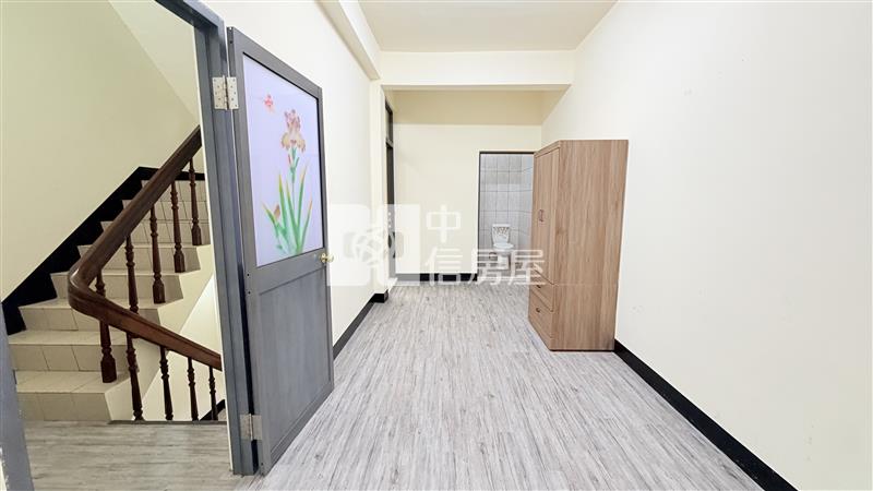 屏東演藝廳全新整理別墅房屋室內格局與周邊環境