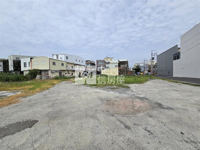 台南安南區土城聖母廟旁大坪數建地房屋室內格局與周邊環境