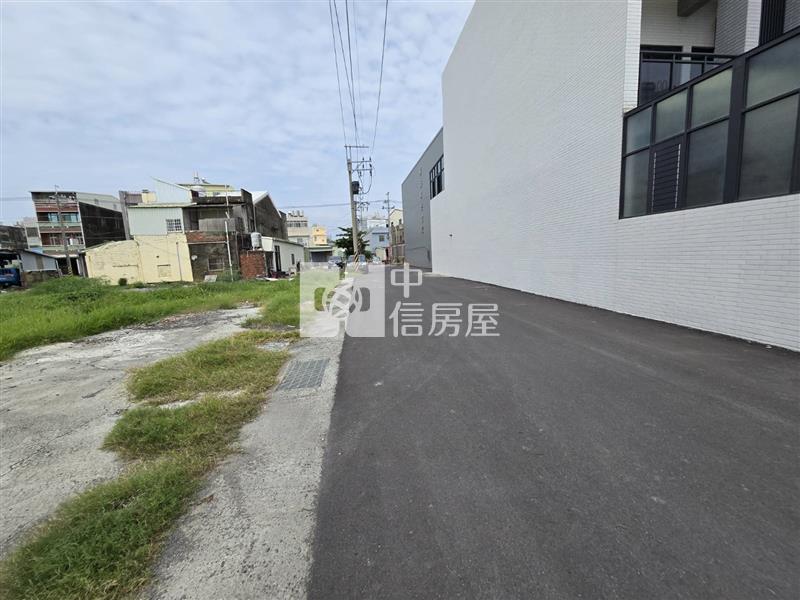 台南安南區土城聖母廟旁大坪數建地房屋室內格局與周邊環境