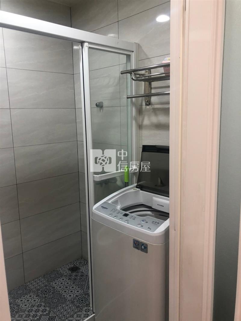 基隆巿區電梯收租置產小透天房屋室內格局與周邊環境