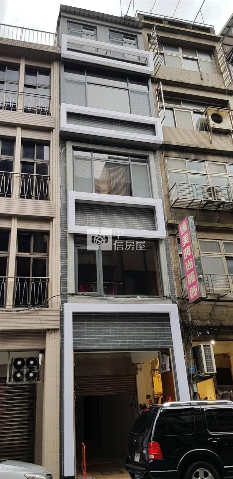 基隆巿區電梯收租置產小透天房屋室內格局與周邊環境
