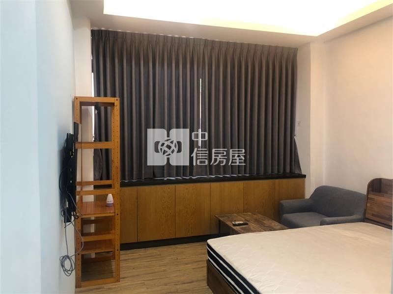 基隆巿區電梯收租置產小透天房屋室內格局與周邊環境