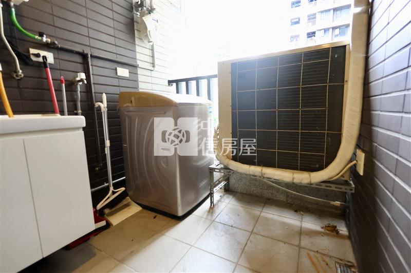 【安家】明日朗朗大露台兩房車房屋室內格局與周邊環境
