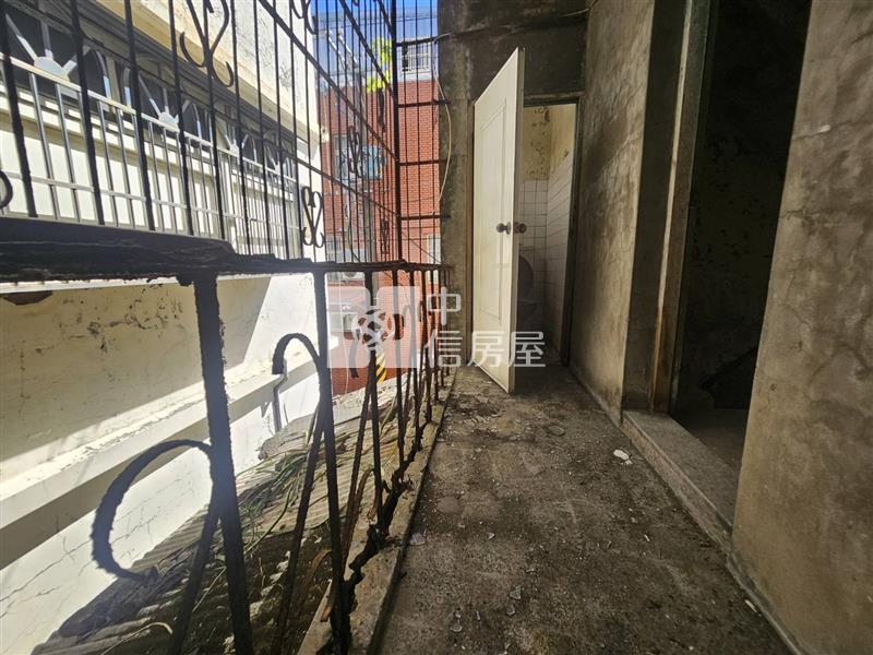 八德建國路邊間透天房屋室內格局與周邊環境