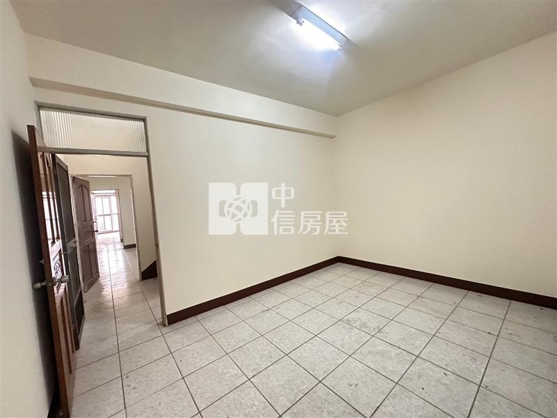 草溪路朝北孝親房透天房屋室內格局與周邊環境