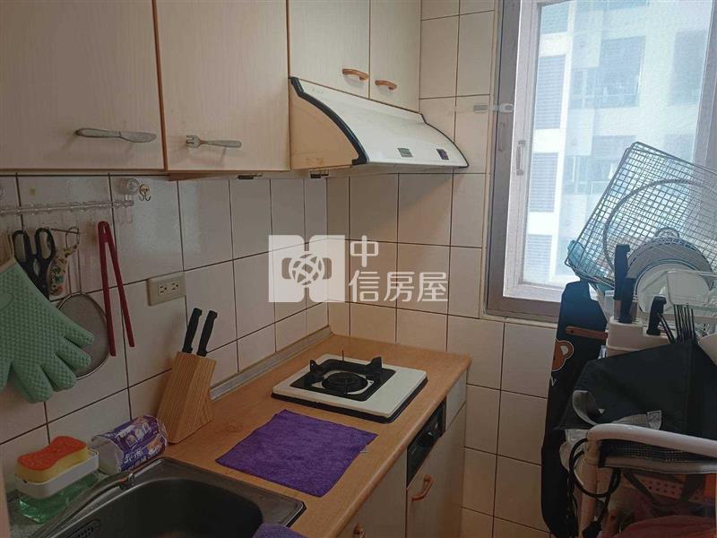 百老匯宮庭收租套房房屋室內格局與周邊環境